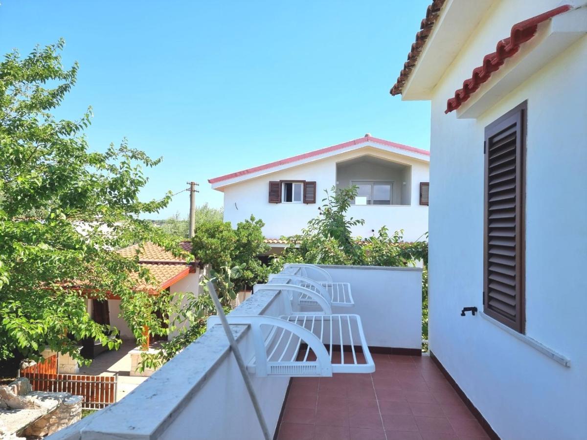 I Sapori Del Gargano Guest House Vieste Bagian luar foto