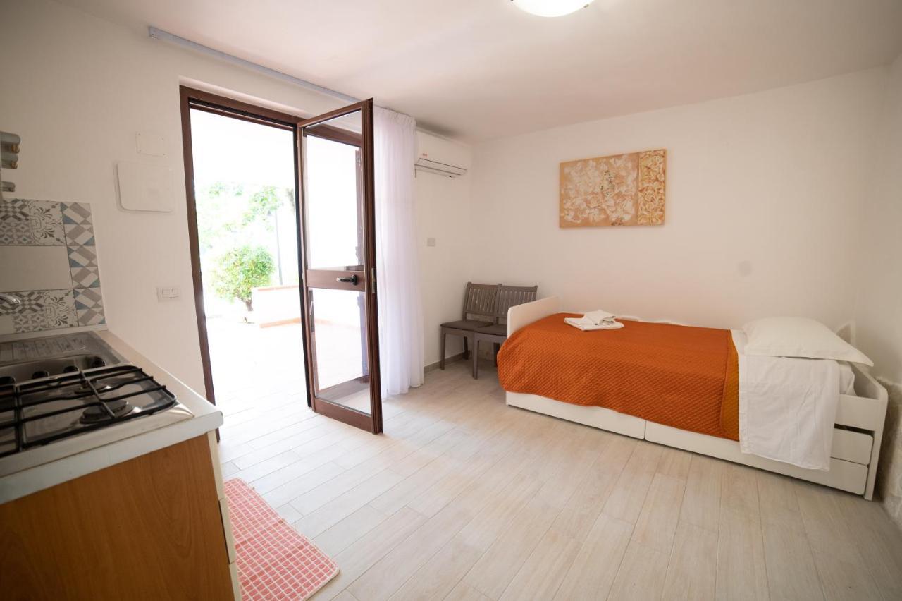 I Sapori Del Gargano Guest House Vieste Bagian luar foto